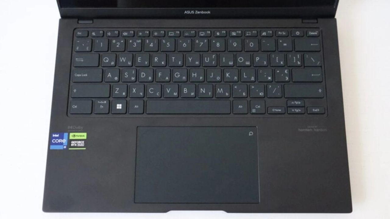 Đánh giá ASUS Zenbook 14 Pro OLED (UX6404): Laptop 14 inch mạnh mẽ nhất cho dân sáng tạo! 38 ASUS Zenbook 14 Pro OLED UX6404 27