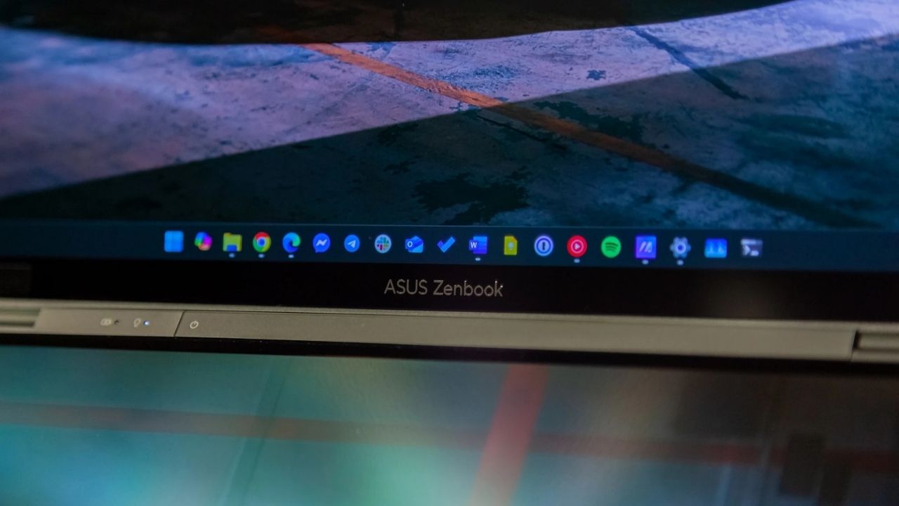 Đánh giá ASUS Zenbook DUO 2025 - Laptop này có gì mà khiến ai cũng mê mẩn? 111 ASUS Zenbook DUO 2025 13