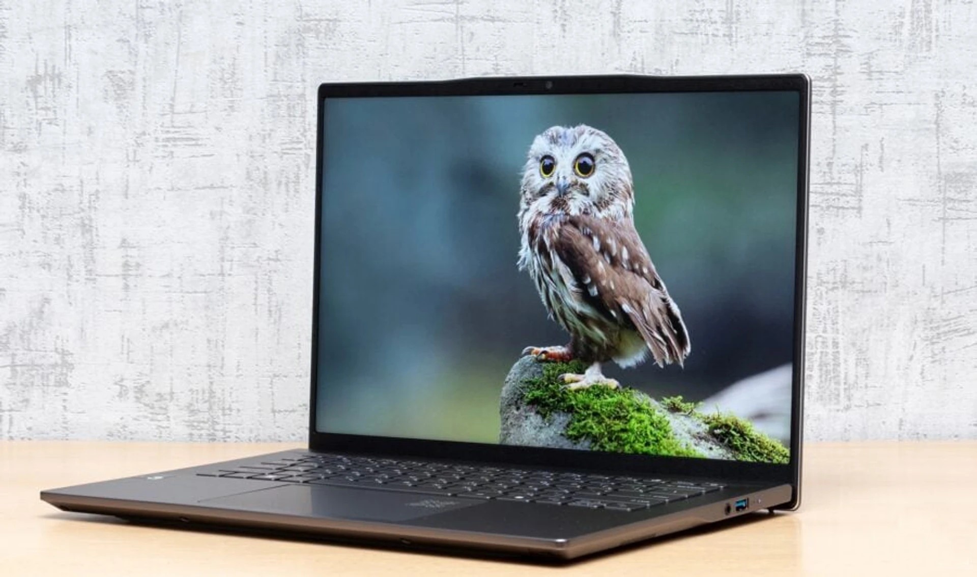 Đánh giá Acer Swift 14 AI (SF14-11-X6V5): Liệu có phải là lựa chọn AI-laptop hàng đầu của bạn? 57 Acer Swift 14 AI SF14 11 X6V5 23