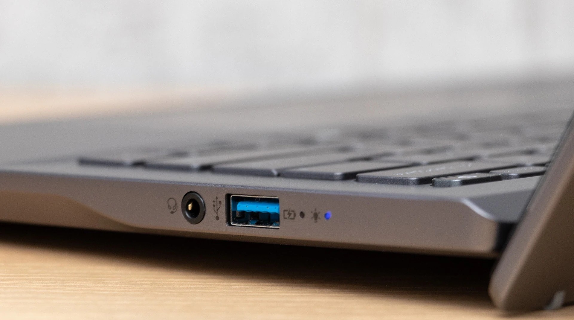 Đánh giá Acer Swift 14 AI (SF14-11-X6V5): Liệu có phải là lựa chọn AI-laptop hàng đầu của bạn? 51 Acer Swift 14 AI SF14 11 X6V5 29