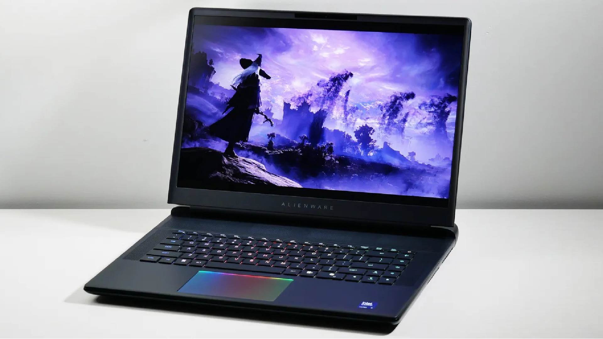 Laptop Alienware 16 Area-51 là một trong những laptop chơi game RTX 5080 rẻ nhất và gần như hoàn hảo 1 Alienware 16 Area 51 1 01
