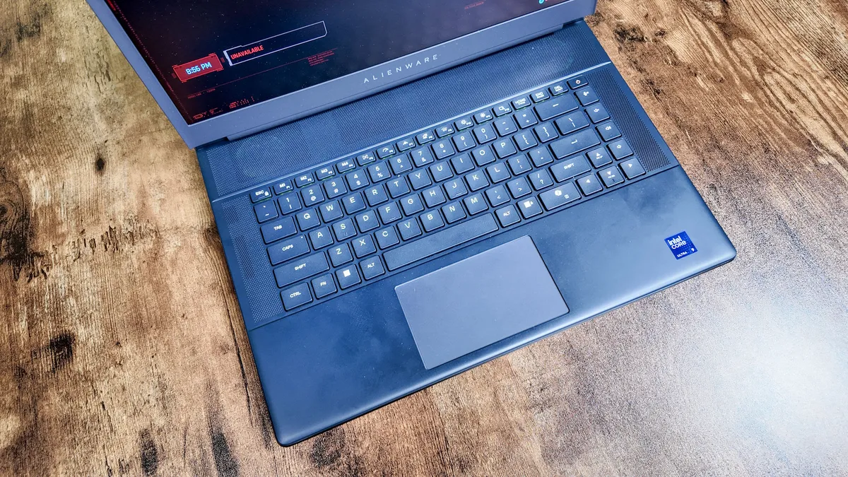 Alienware 16 Area 51 9
