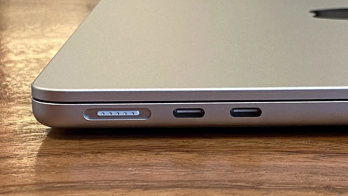 Đánh giá Apple MacBook Air M2 2022 - Lựa chọn lý tưởng cho học sinh, sinh viên và người dùng đa nhiệm 20 Apple MacBook Air M2 2022 4