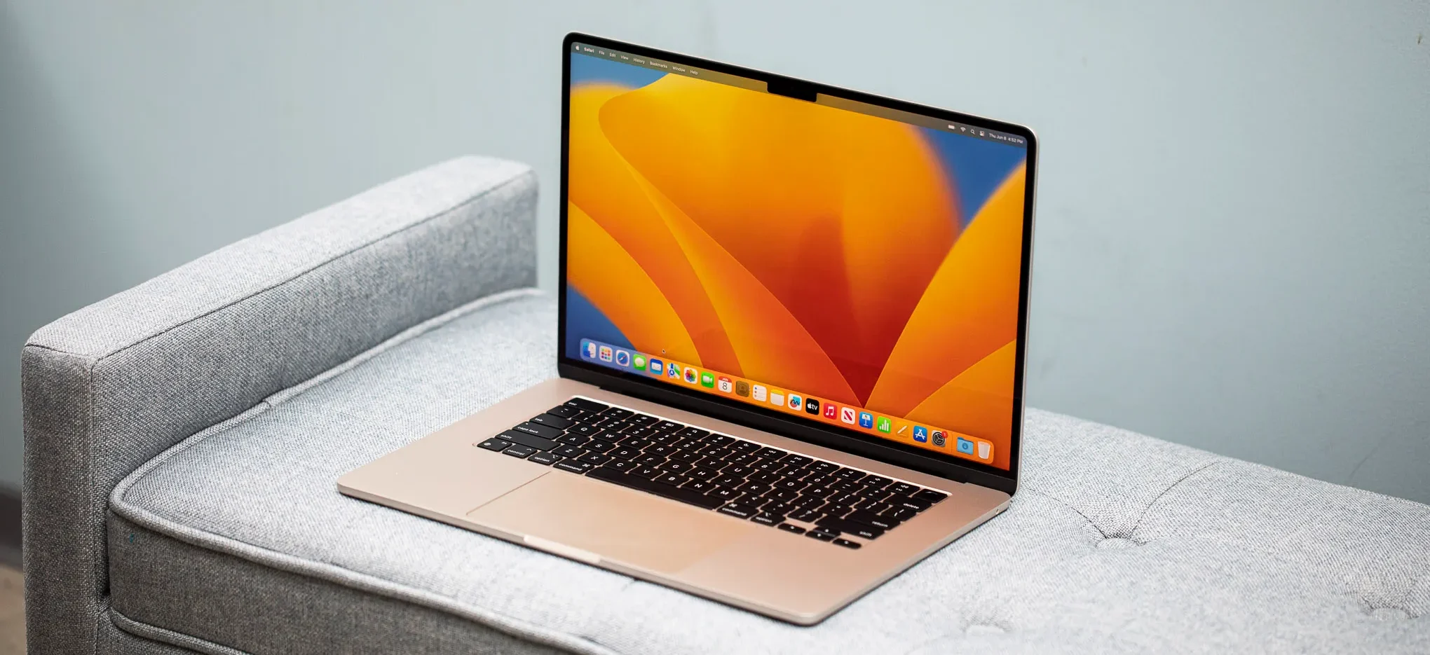 Đánh giá HP OmniBook Ultra Flip 14 - Liệu có phải là laptop 2in1 đáng sở hữu nhất năm 2025? 17 Apple MacBook Air e1749539403469