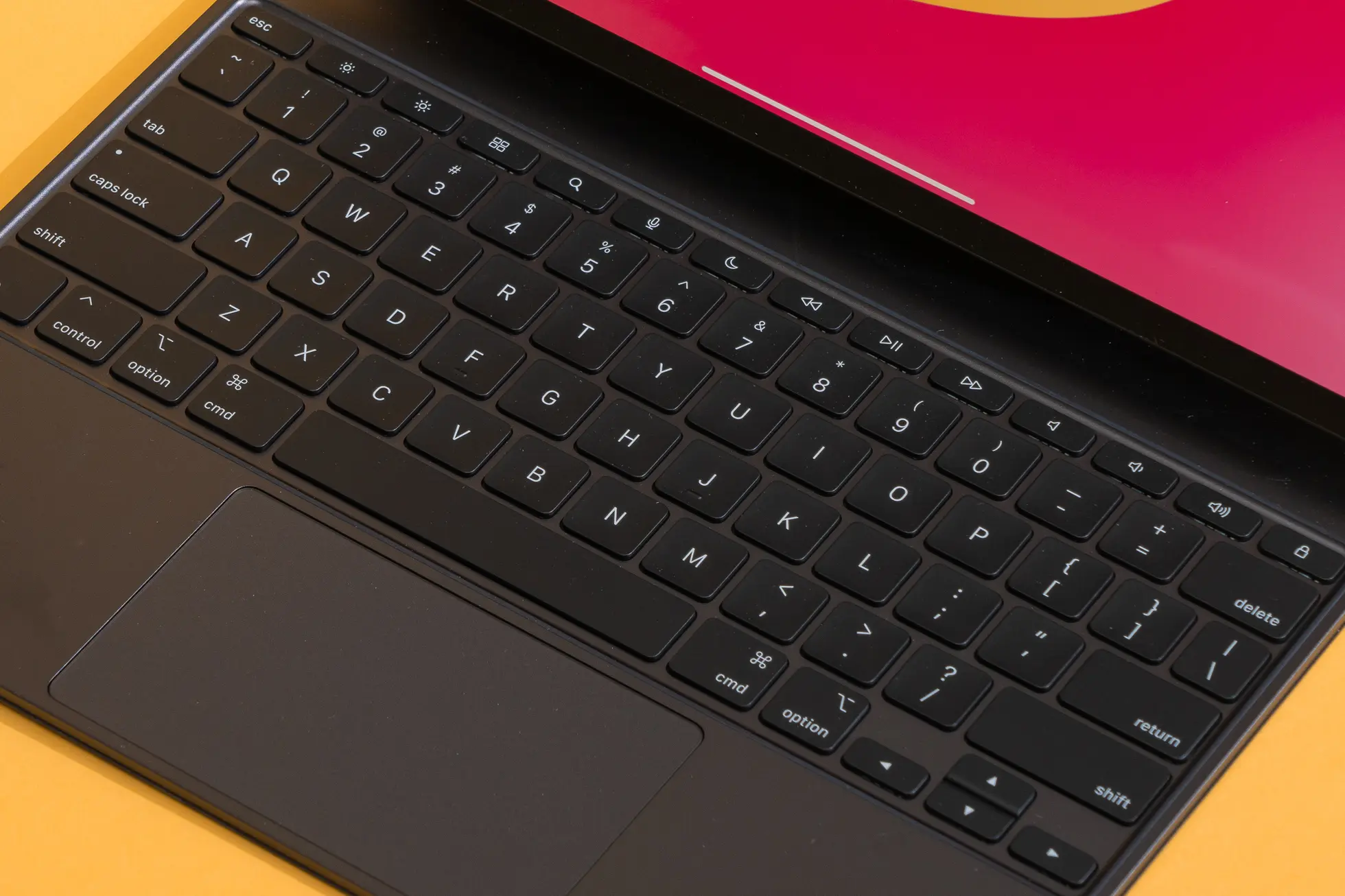 Top 4 ốp lưng bàn phím tốt nhất cho iPad Pro: Đâu là lựa chọn của bạn? 29 Apple Magic Keyboard 3