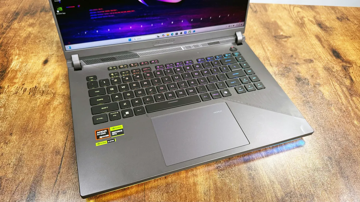 Asus ROG Strix G16 6