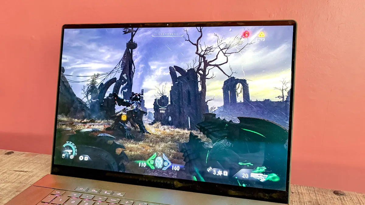 Asus ROG Zephyrus G16 2025 7