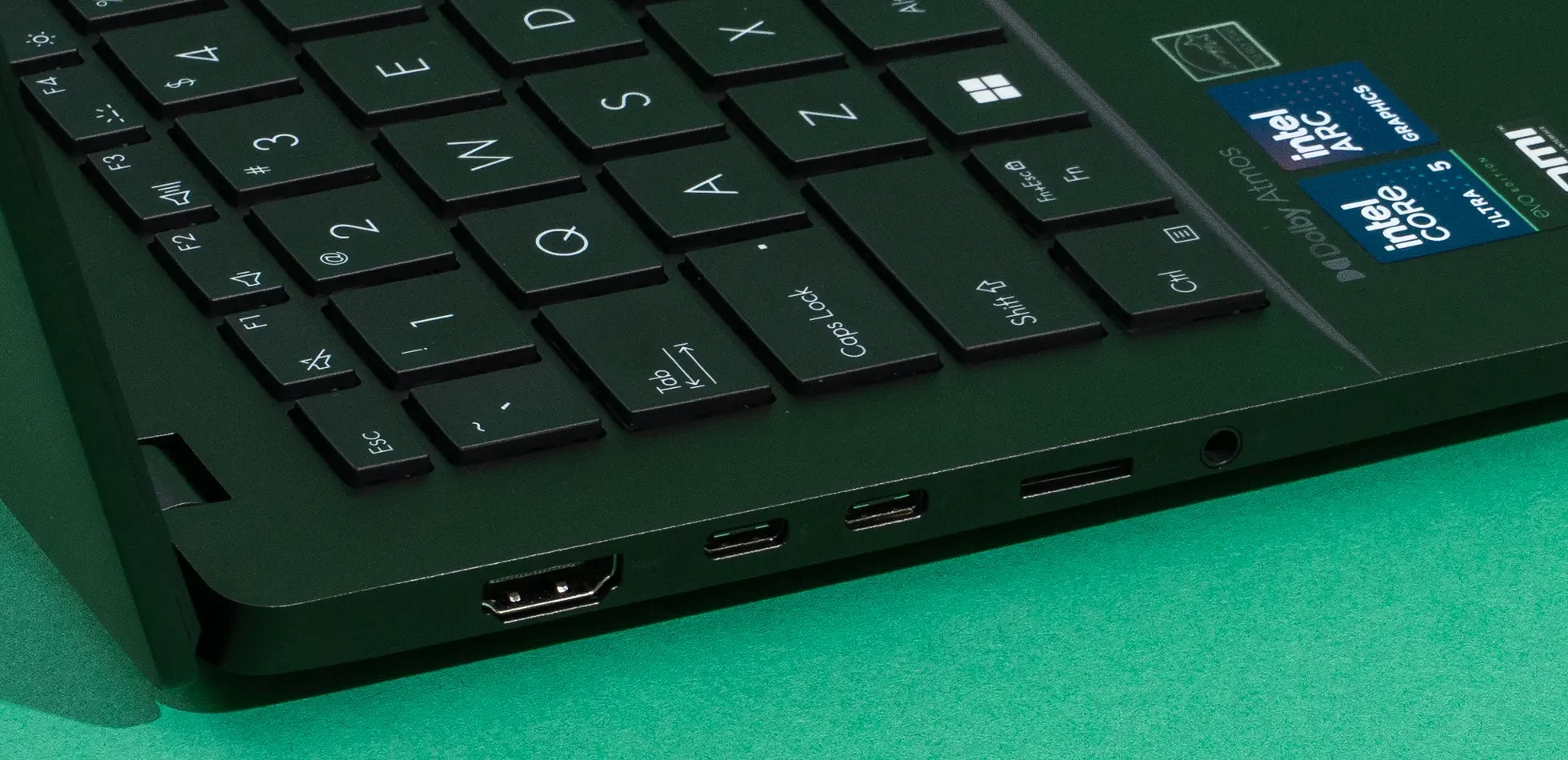 Asus Vivobook S 14 Q423SA U5512 2 e1750325094317