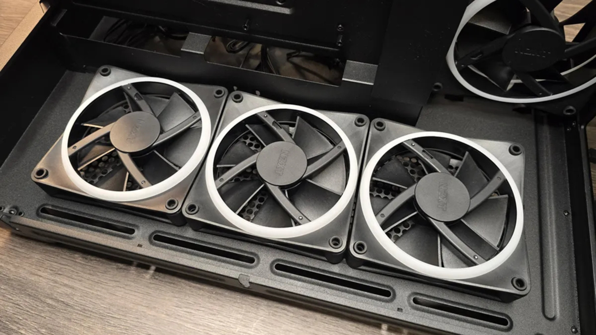 Cách bảo vệ PC gaming trong thời giá phần cứng đắt đỏ: Mẹo giữ máy PC của bạn bền lâu 8 Cach bao ve PC gaming trong thoi gia phan cung dat do Meo giu may PC cua ban ben lau 4