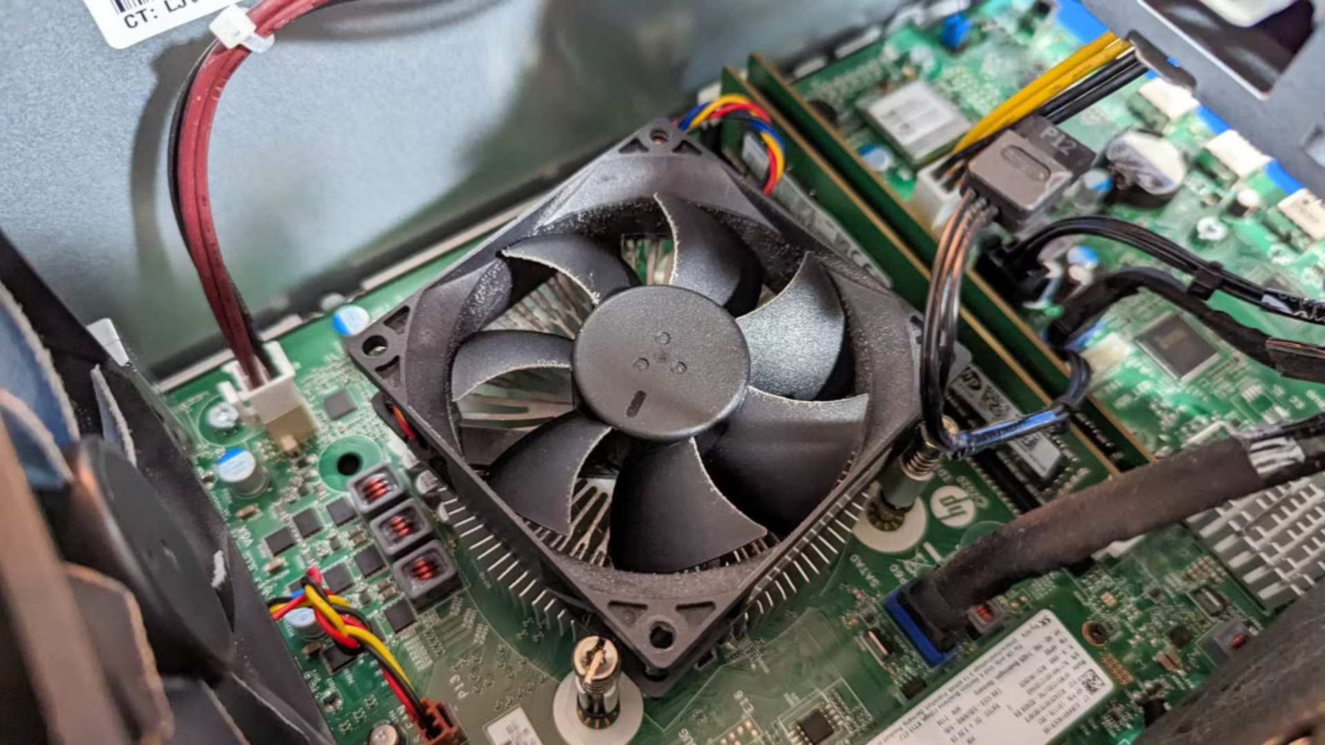 Cách giữ PC của bạn sạch bụi với bộ lọc từ tính và mẹo hiệu quả 1 Cach giu PC cua ban sach bui voi bo loc tu tinh va meo hieu qua 3