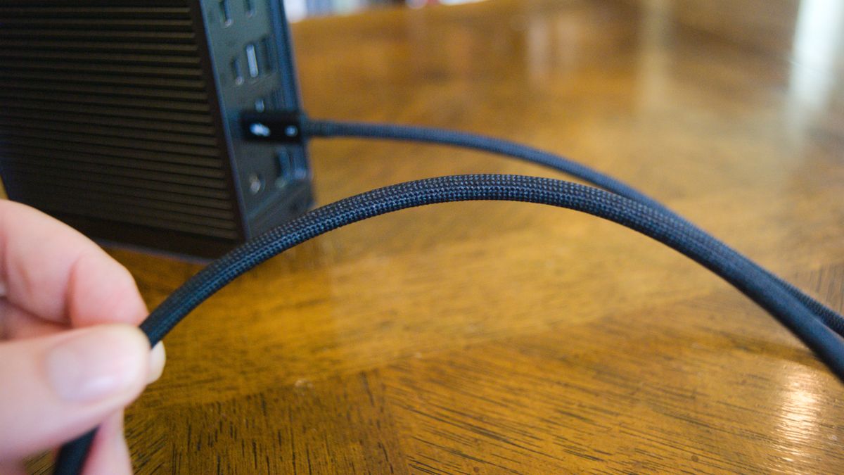 Đánh giá CalDigit TS5 Plus: Trạm kết nối tối ưu cho hiệu suất đỉnh cao 10 CalDigit TS5 Plus 3