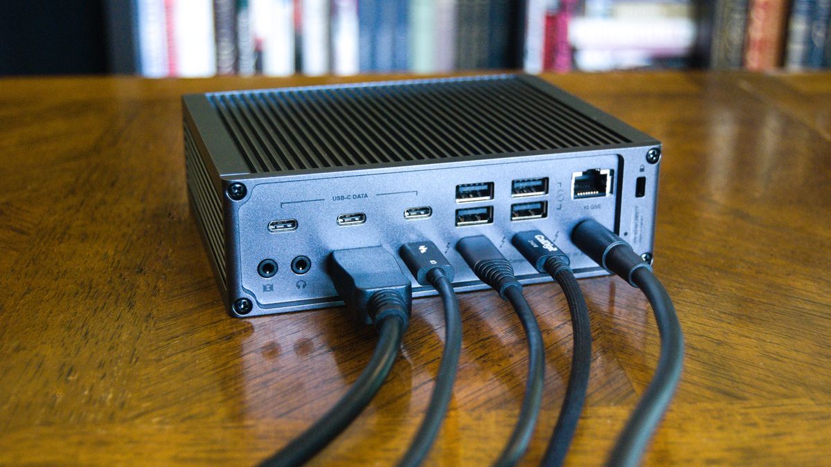 Đánh giá CalDigit TS5 Plus: Trạm kết nối tối ưu cho hiệu suất đỉnh cao 15 CalDigit TS5 Plus 8