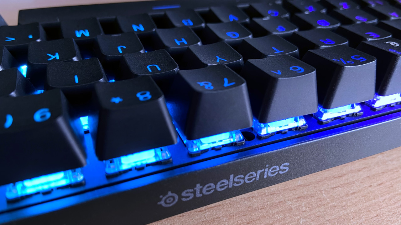 Đánh giá bàn phím cơ Cooler Master CK720: Liệu có đủ sức chinh phục game thủ và dân văn phòng? 24 Cooler Master CK720 1