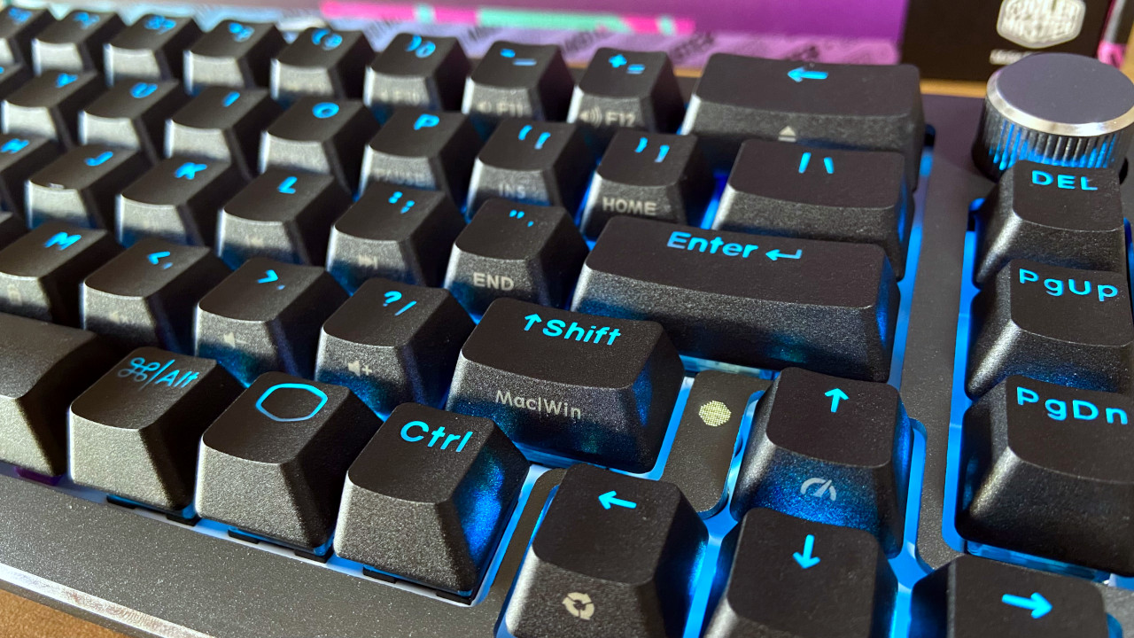 Đánh giá bàn phím cơ Cooler Master CK720: Liệu có đủ sức chinh phục game thủ và dân văn phòng? 19 Cooler Master CK720 2