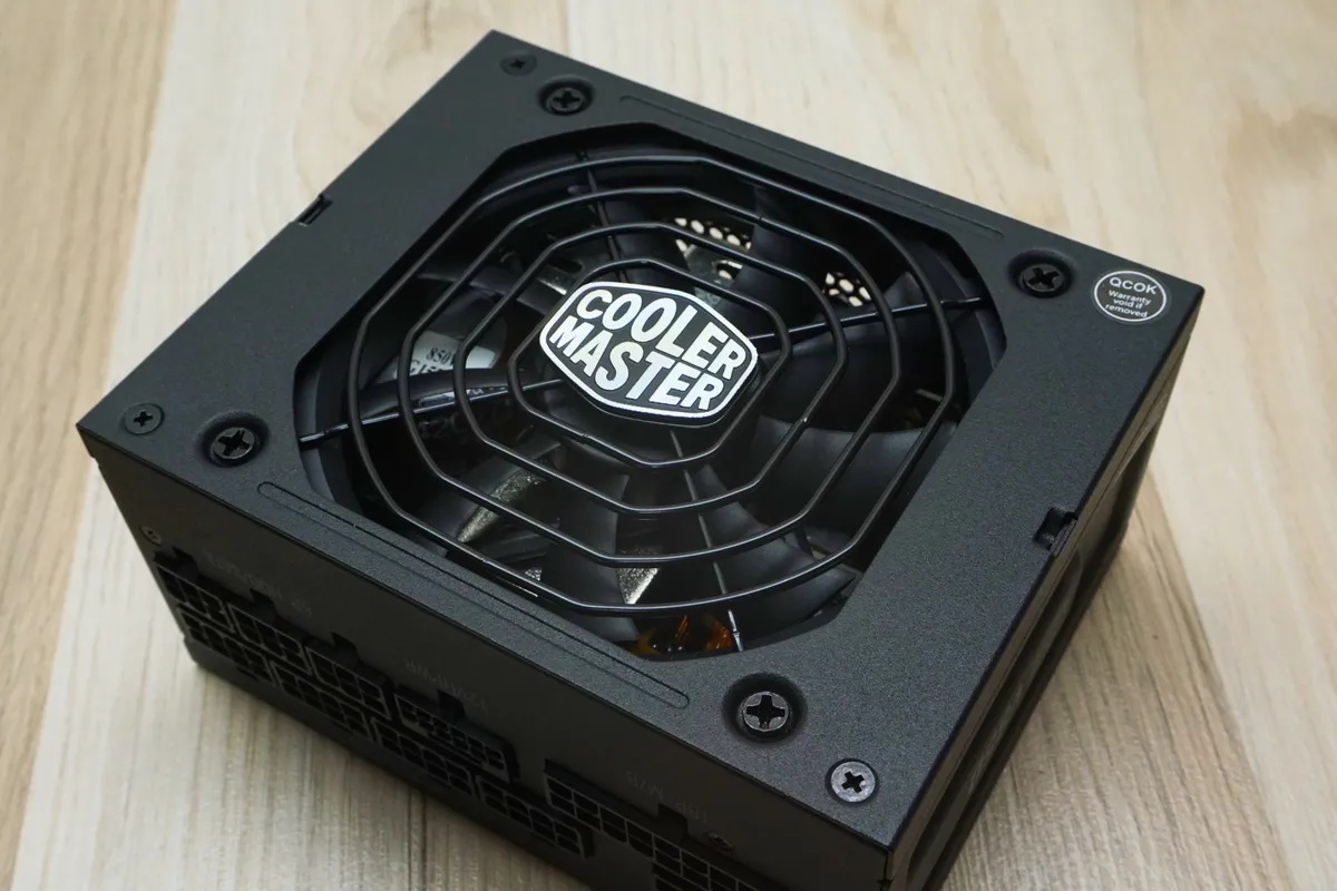 Cooler Master V850 SFX Gold ATX 3 8