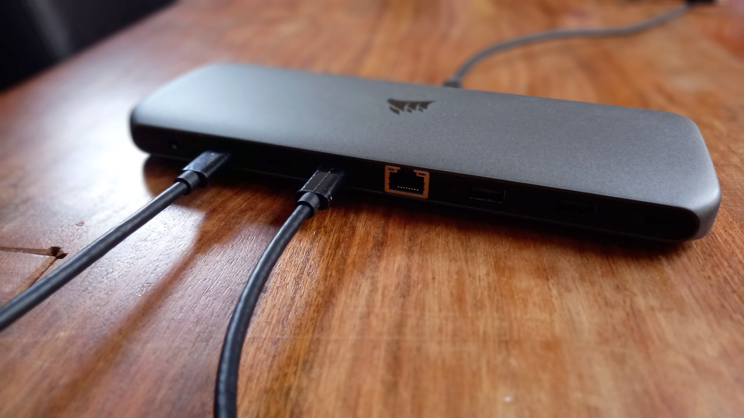 Corsair TBT200 Thunderbolt 4 Dock 2 scaled