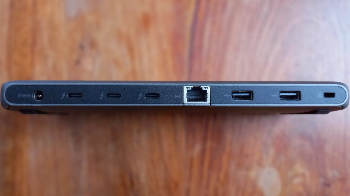 Corsair TBT200 Thunderbolt 4 Dock 3