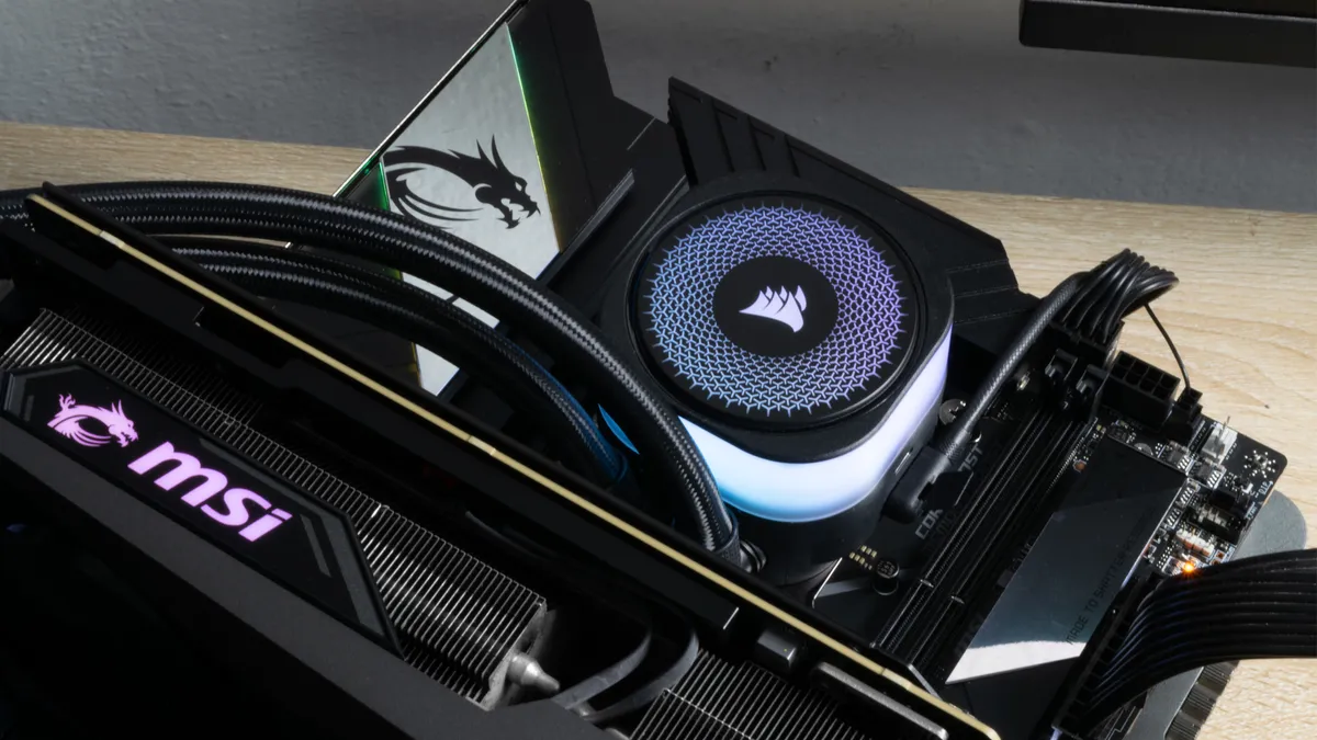 Đánh giá Corsair Vengeance RGB CUDIMM DDR5-8400 C40 2x24GB: Tốc độ mượt mà , sức mạnh vượt trội cho PC gaming và sáng tạo 41 Corsair Vengeance RGB CUDIMM DDR5 8400 C40 2x24GB 2