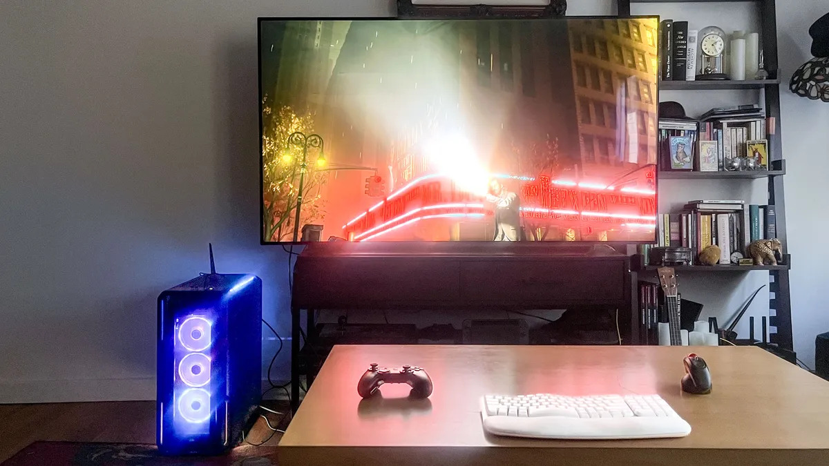 Corsair Vengeance i8300 9