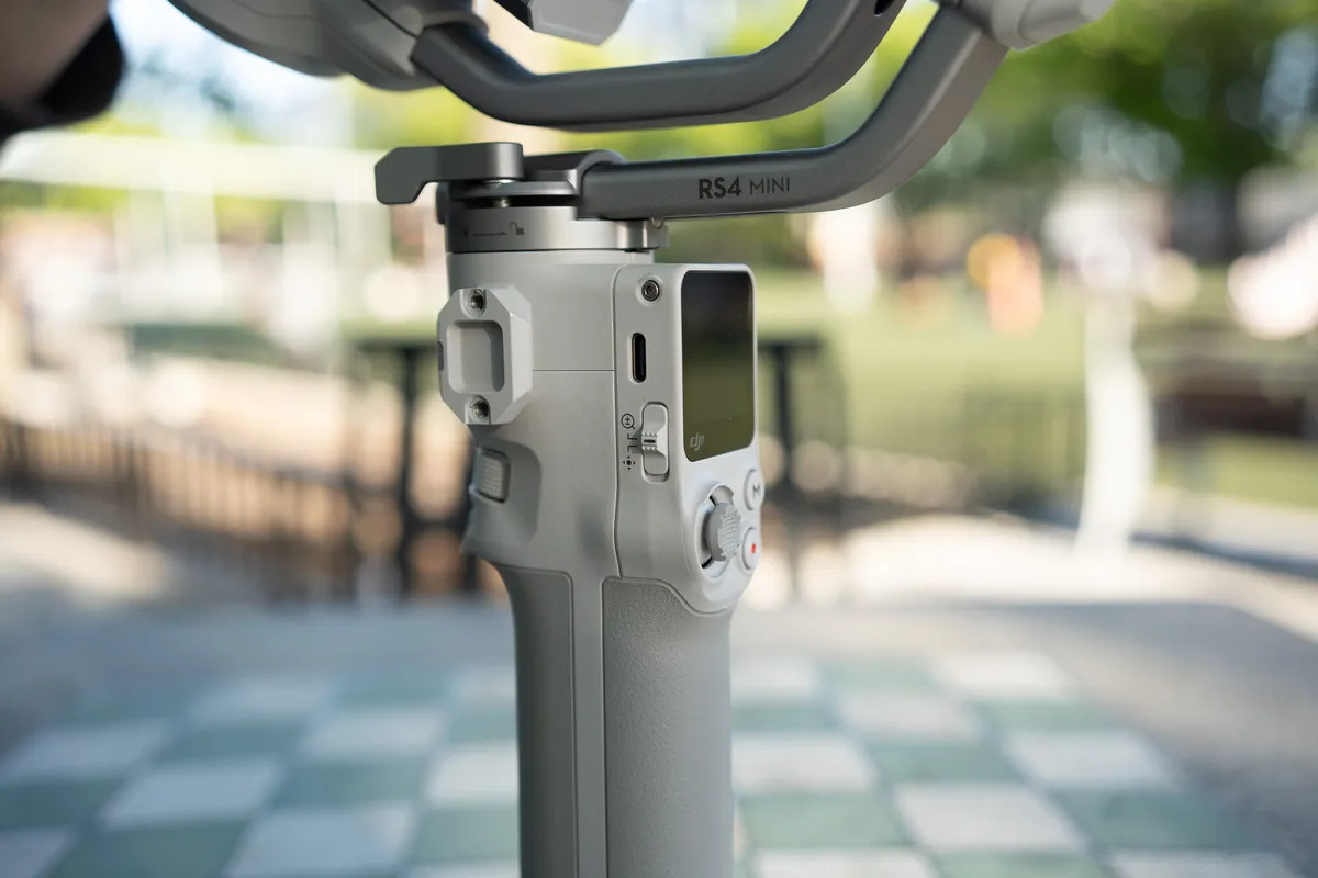 DJI RS 4 Mini 9