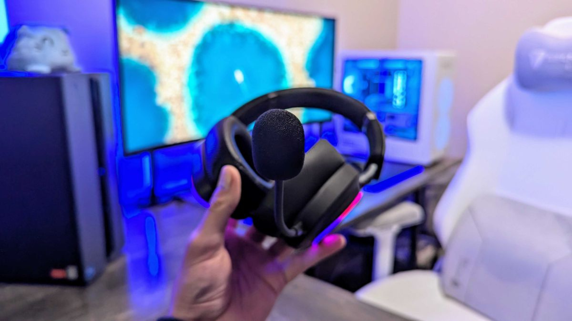 Đánh giá ASUS ROG Delta II: Tai nghe gaming không dây ấn tượng với thiết kế tam giác độc đáo 14 Danh gia ASUS ROG Delta II Tai nghe gaming khong day an tuong voi thiet ke tam giac doc dao 8