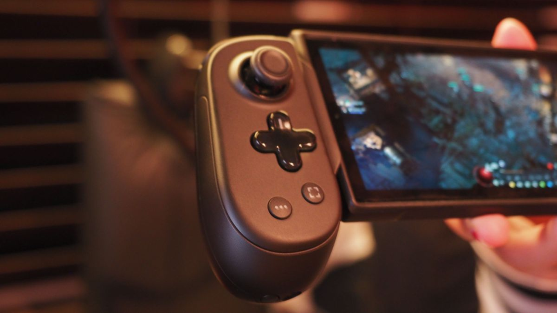 Đánh giá Backbone Pro 2025: Tay cầm đỉnh nhất cho Xbox Cloud Gaming và NVIDIA GeForce Now – Đắt nhưng đáng? 8 Danh gia Backbone Pro 2025 Tay cam dinh nhat cho Xbox Cloud Gaming va NVIDIA GeForce Now – Dat nhung dang 3