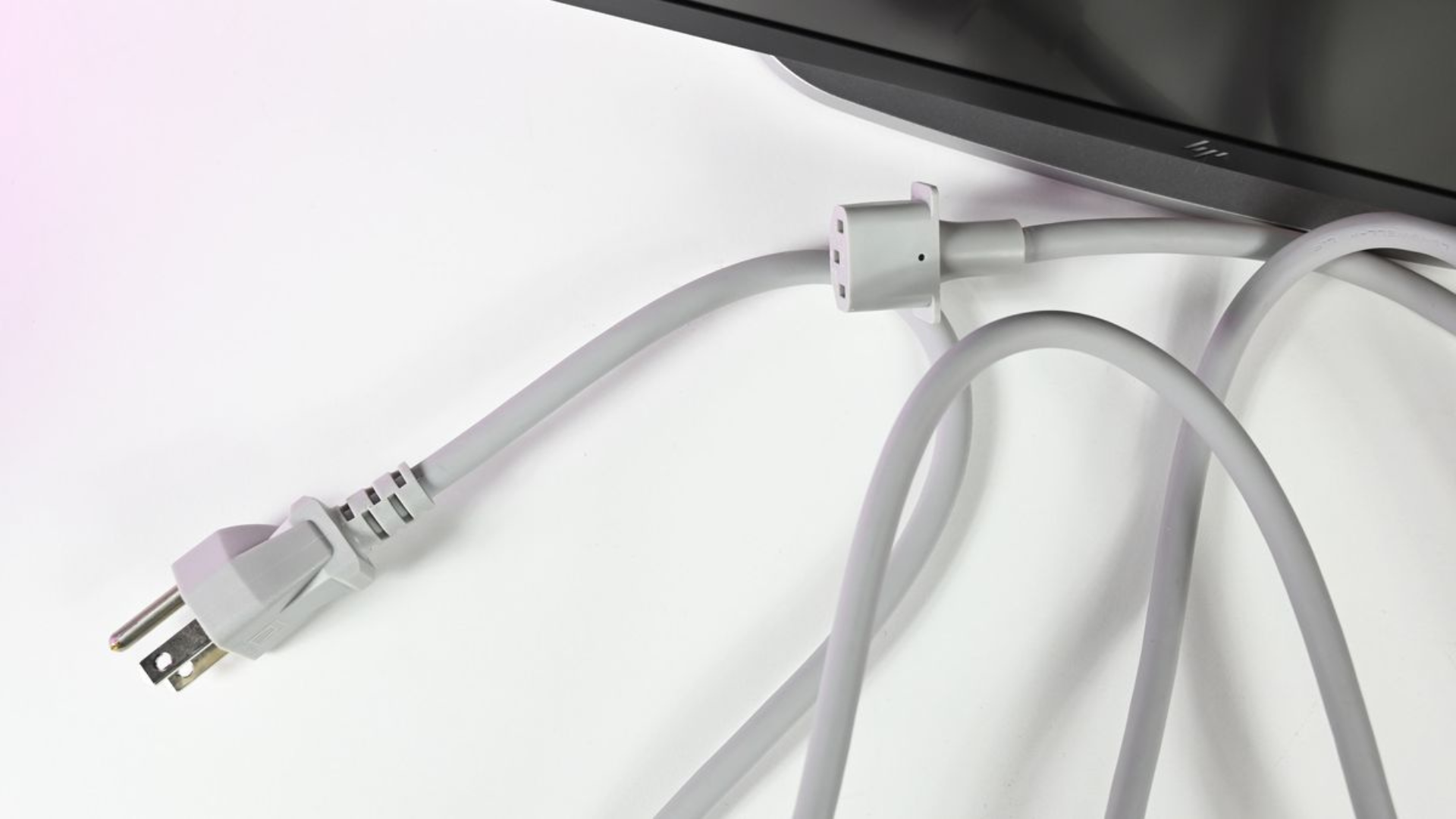 Đánh giá đầu tiên HP EliteStudio 8 AiO G1i: PC All-in-One đỉnh cao với KVM switch tích hợp 13 Danh gia dau tien HP EliteStudio 8 AiO G1i PC All in One dinh cao voi KVM switch tich hop 13