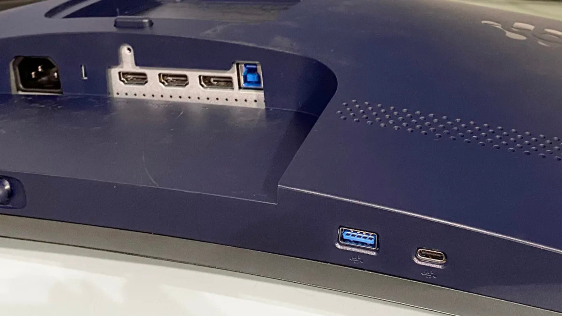 Danh gia man hinh Alienware 34 AW3425DW Sieu rong sieu nhanh nhung chua hoan hao 6