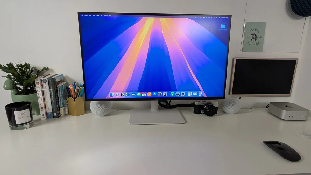Đánh giá Dell 27 Plus 4K S2725QS - Trải nghiệm màn hình 4K tinh tế cho sáng tạo và giải trí 9 Dell 27 Plus 4K S2725QS 4