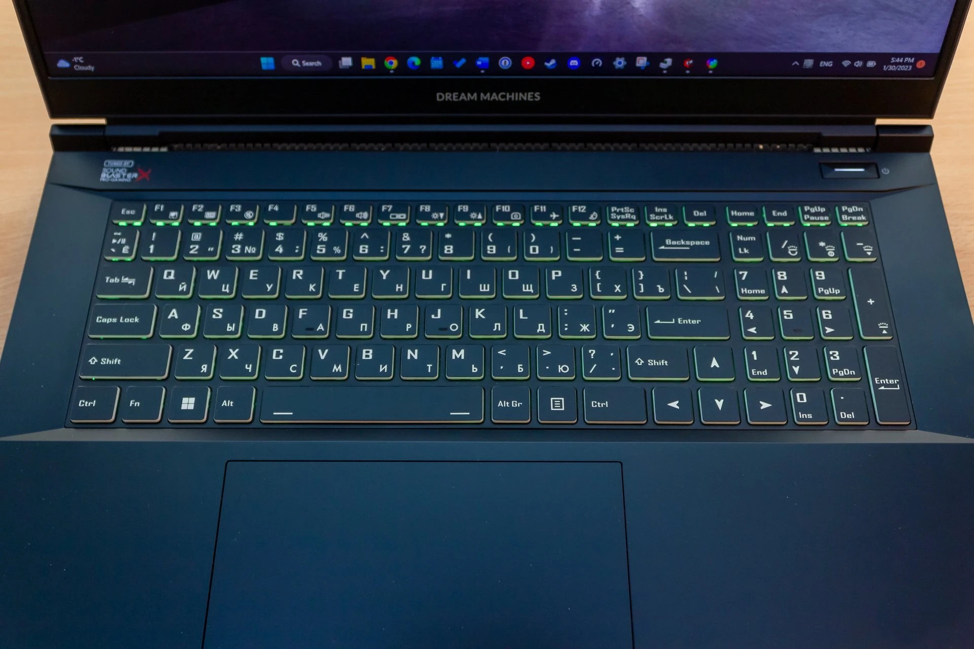 Đánh giá Dream Machines RS3080-17UA51: Liệu có là lựa chọn hoàn hảo cho game thủ chuyên nghiệp? 57 Dream Machines RS3080 17UA51 21