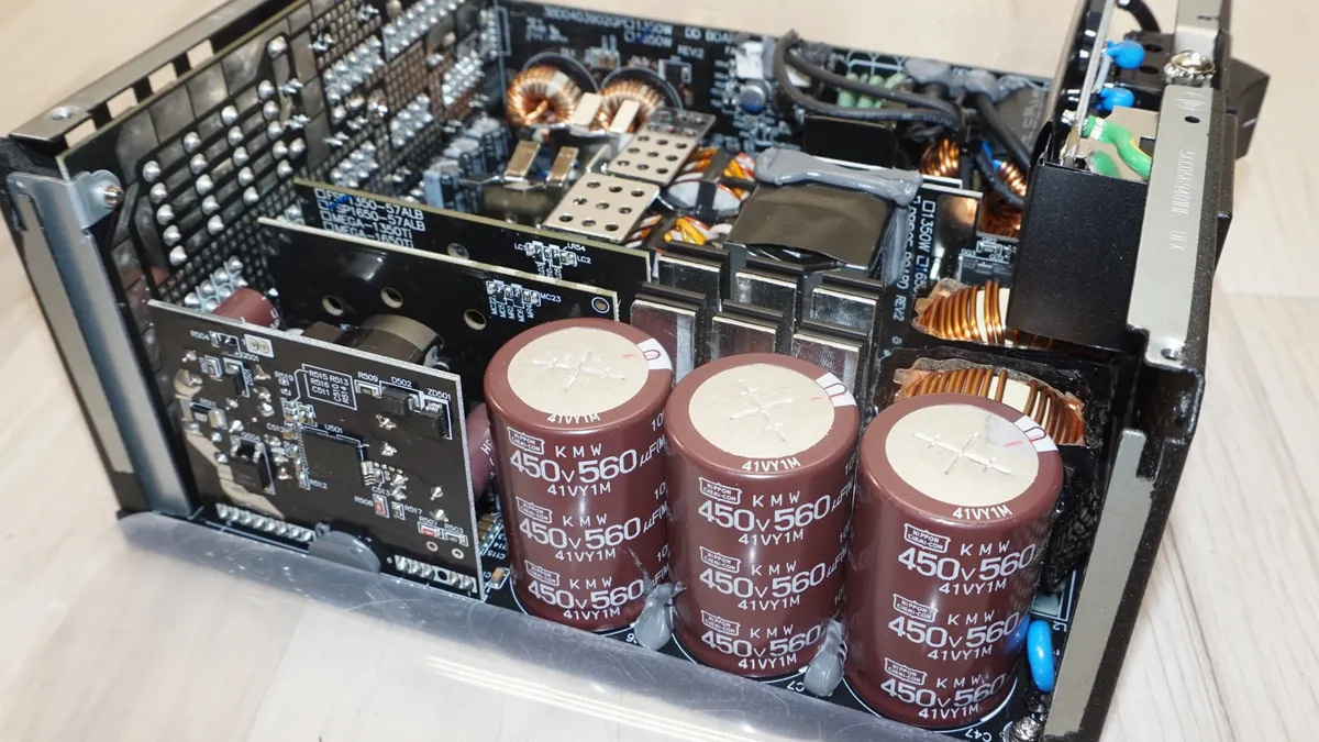 FSP MEGA TI 1650W 14