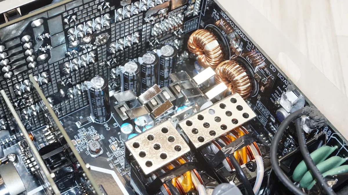 FSP MEGA TI 1650W 16