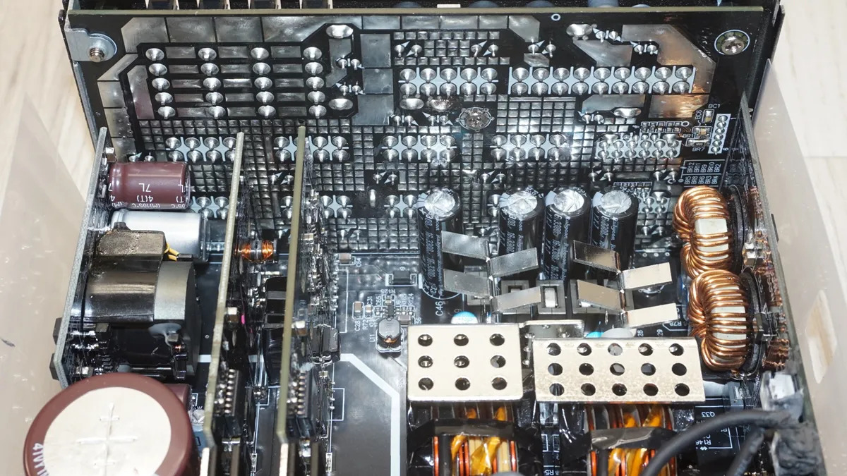 FSP MEGA TI 1650W 30