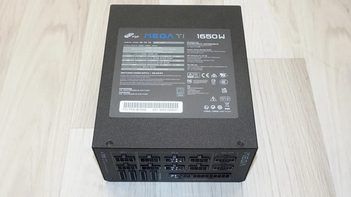 FSP MEGA TI 1650W 7