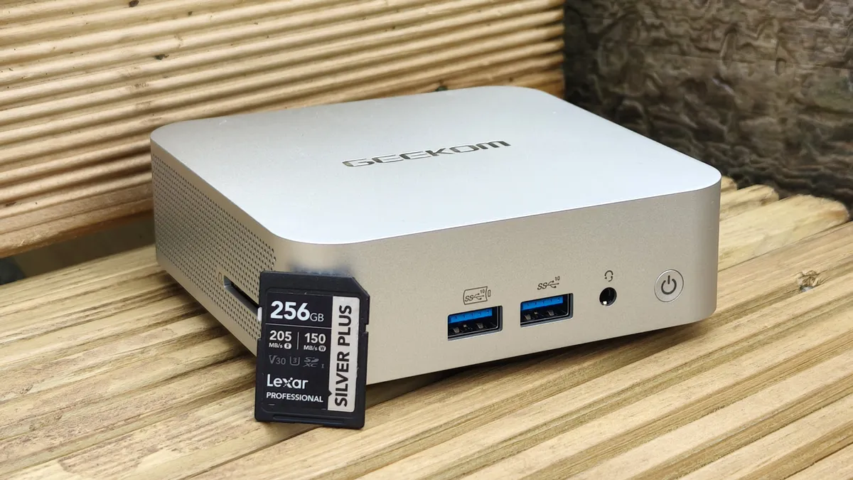 Đánh giá PC mini Geekom A6 - Trợ thủ đắc lực cho công việc, giải trí đa phương tiện tại gia 14 Geekom A6 8