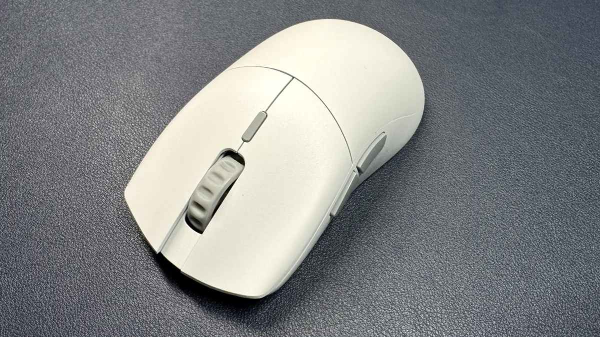 Đánh giá Glorious Series 2 Pro Wireless - Chuột gaming không dây siêu nhẹ, siêu nhanh, siêu mượt mà! 22 Glorious Series 2 Pro Wireless 17 1