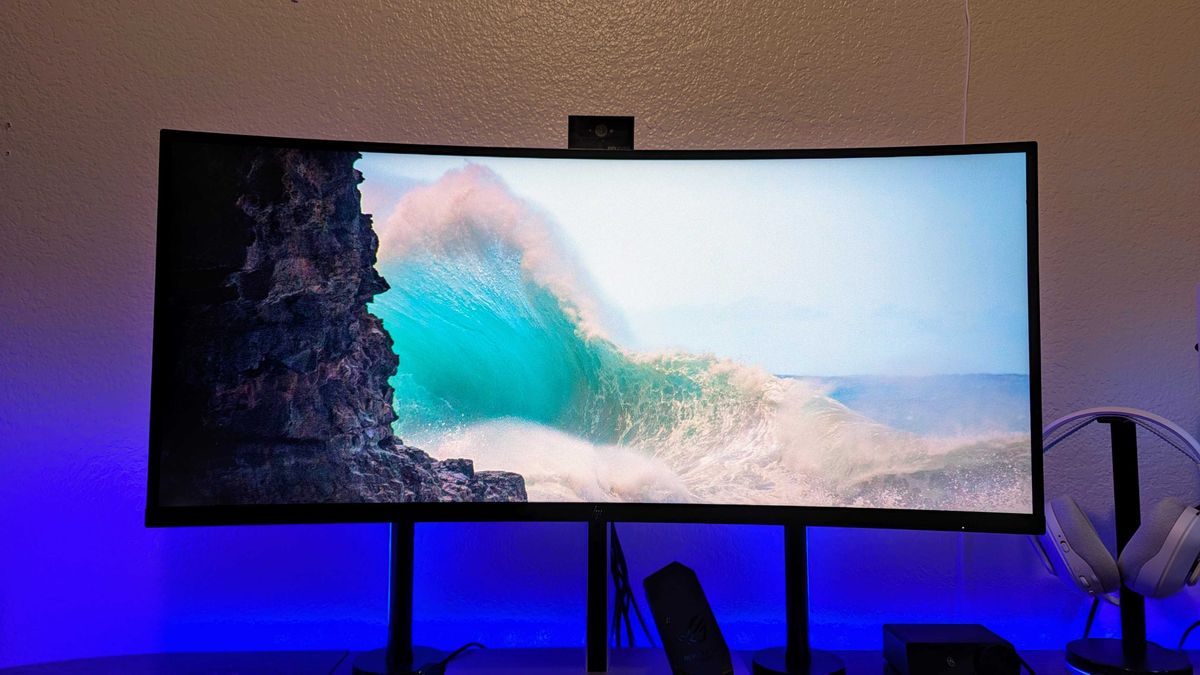 Đánh giá màn hình HP 734pm - Rõ nét đến từng chi tiết, mượt mà từng khoảnh khắc 28 HP 734pm 1