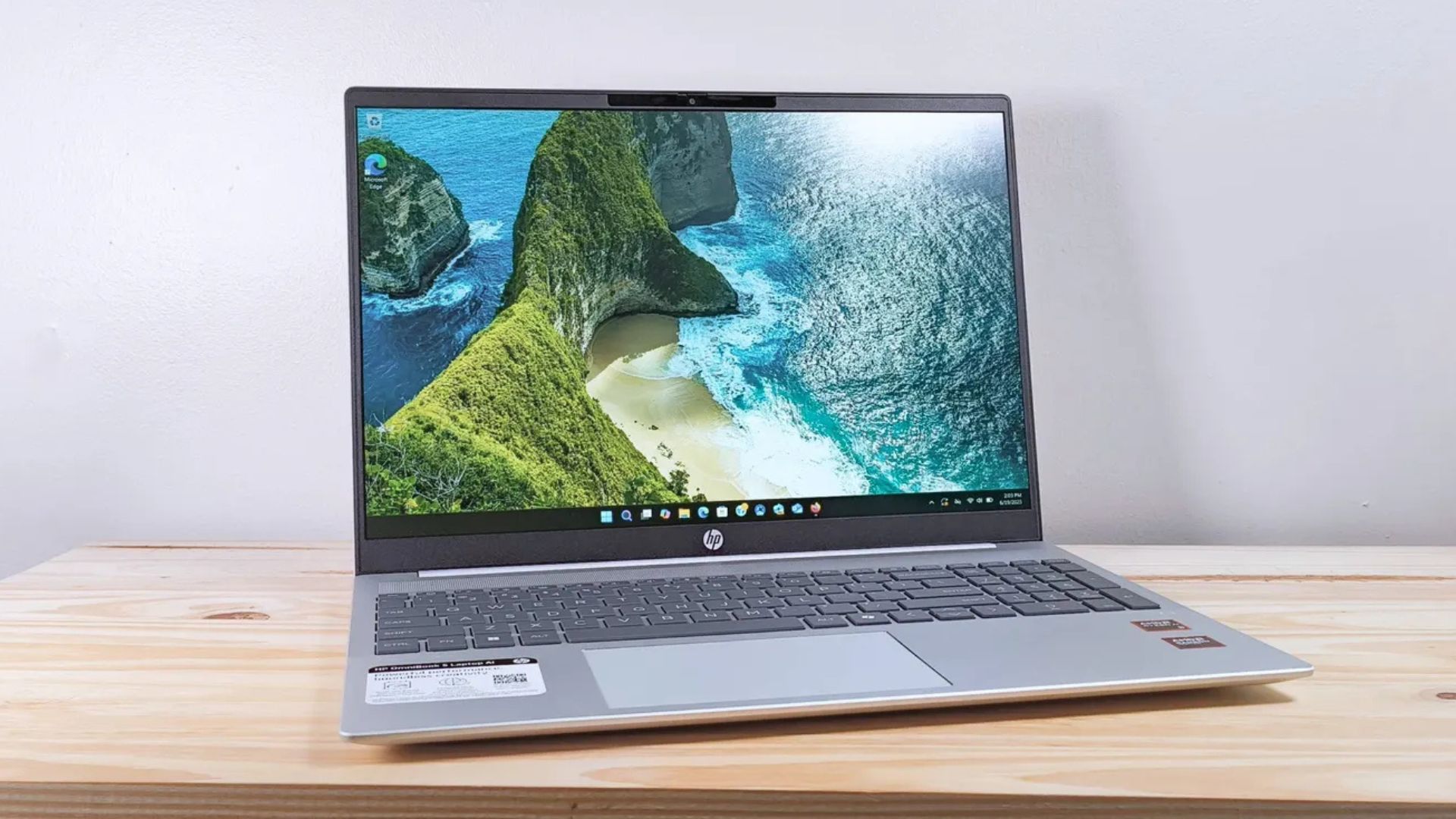 Đánh giá laptop HP OmniBook 5 AI: Người bạn đồng hành đắc lực cho công việc và giải trí! 1 HP OmniBook 5 AI 1
