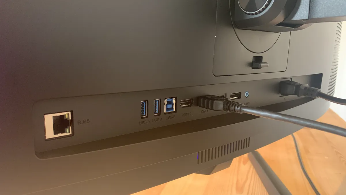 Đánh giá màn hình Innocn 49Q1R - Sắc nét đến từng Pixel, mượt mà trên từng chuyển động 11 Innocn 49Q1R 3