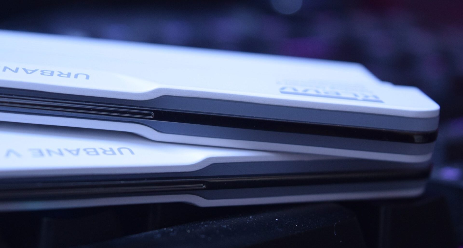 KLEVV Urbane V RGB 32 GB DDR5 7600 CL36 9 e1751081725506