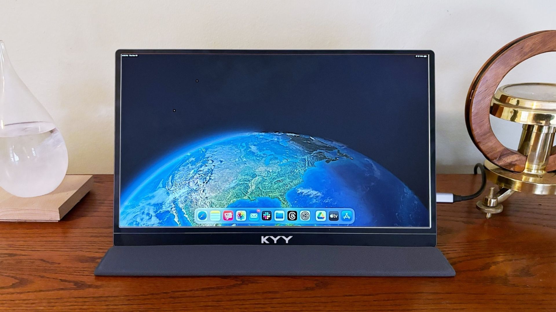 Đánh giá KYY K3 Portable Monitor: Thiết kế mỏng nhẹ, độ phân giải cao - Liệu có phải màn hình di động trong mơ? 1 KYY K3 Portable Monitor 1
