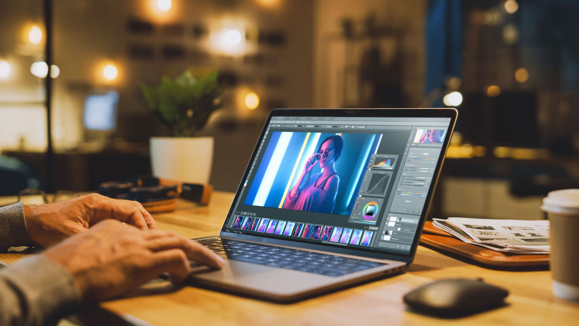 Top những chiếc laptop tốt nhất cho Photoshop: Lựa chọn hoàn hảo cho nhiếp ảnh gia đến Designer 1 Laptop tot nhat cho Photoshop