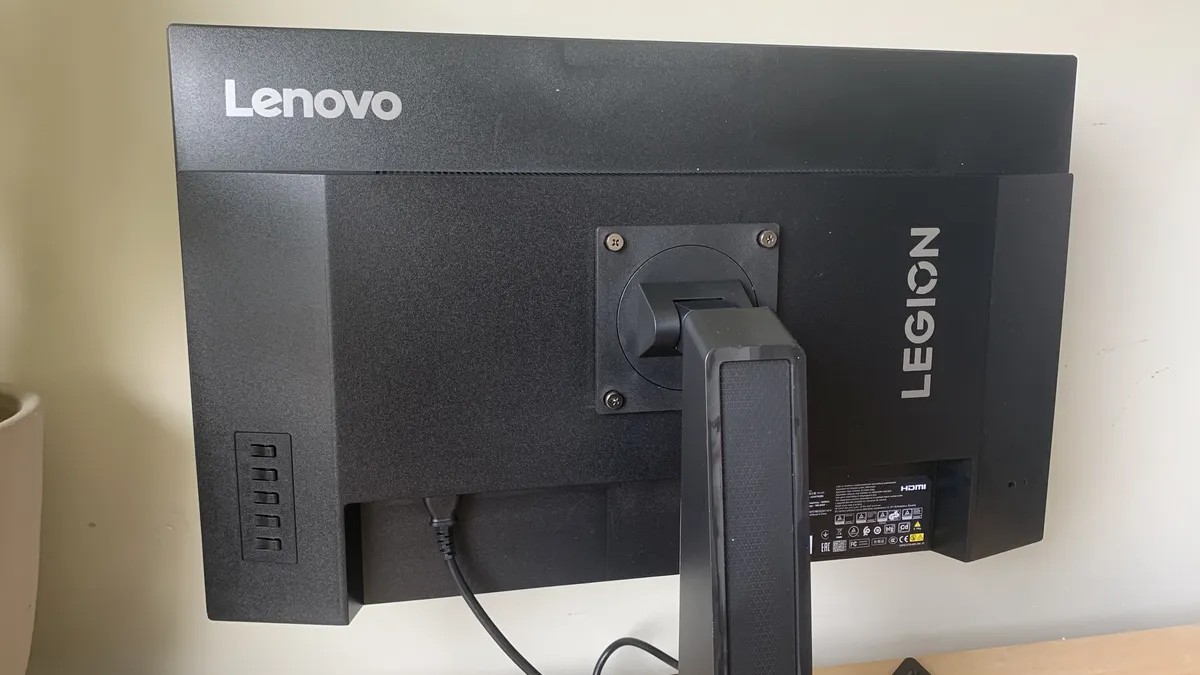 Lenovo Legion R27qe 4