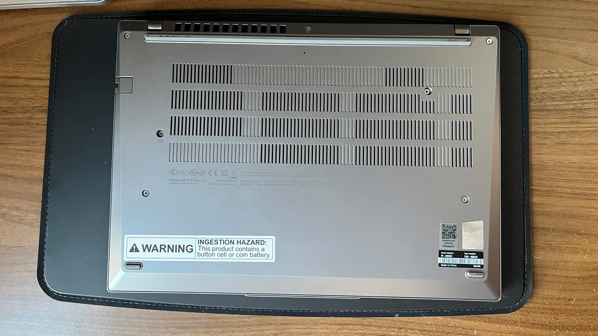 Đánh giá Lenovo ThinkPad T14 Gen 5 - Một chiếc laptop hoàn hảo cho công việc và sáng tạo 25 Lenovo ThinkPad T14 Gen 5 5