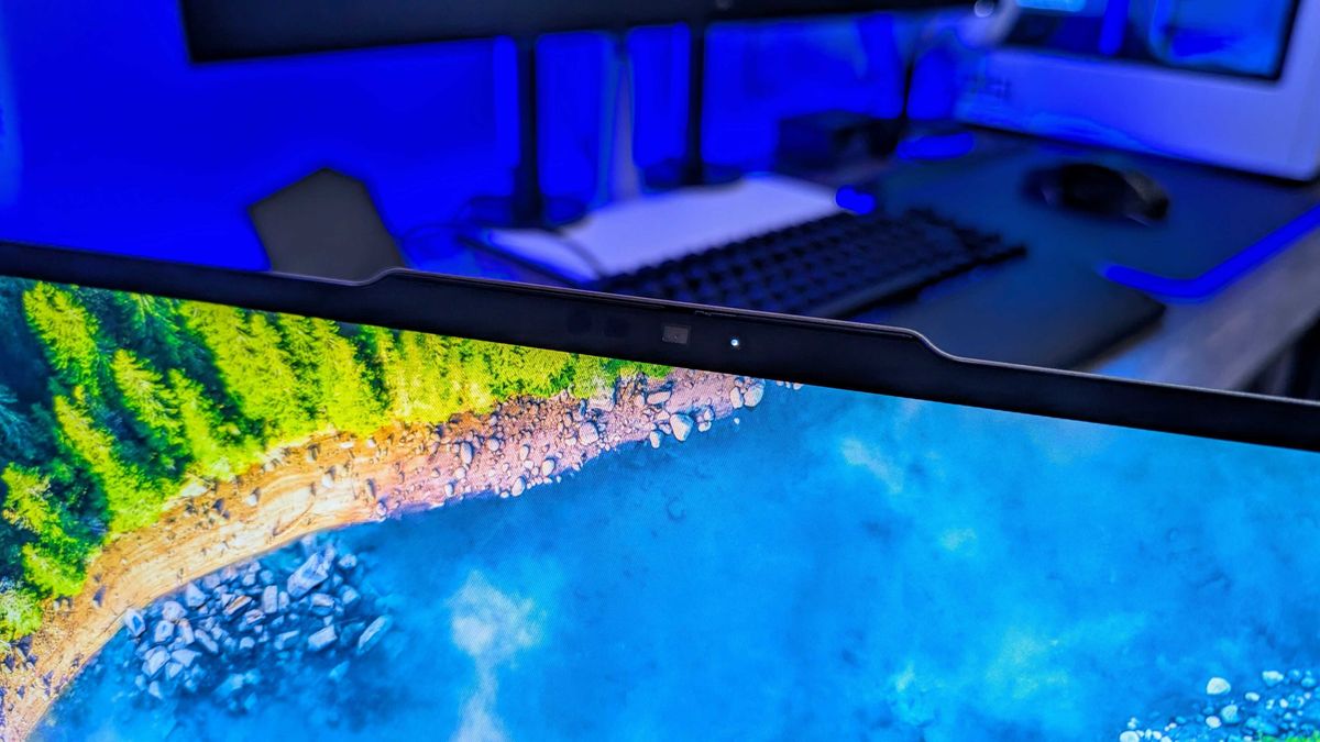 Đánh giá Lenovo ThinkPad X1 2in1 (Gen 10) - Linh hoạt tối đa cho công việc, giải trí và sáng tạo 36 Lenovo ThinkPad X1 2in1 Gen 10 2