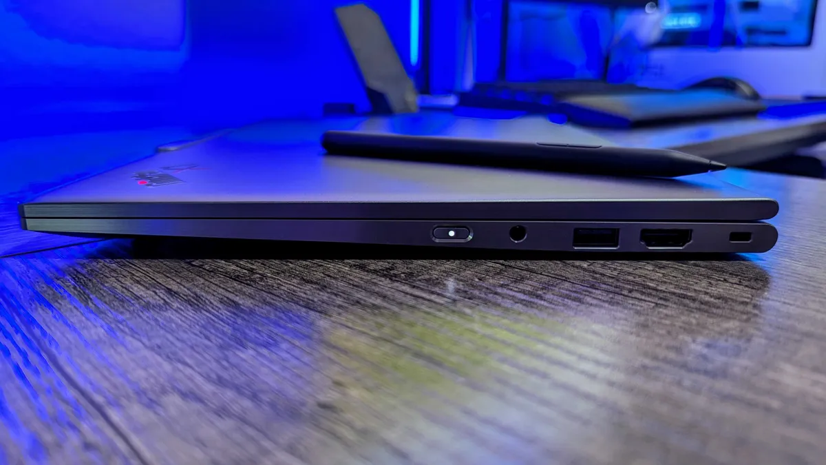 Đánh giá Lenovo ThinkPad X1 2in1 (Gen 10) - Linh hoạt tối đa cho công việc, giải trí và sáng tạo 23 Lenovo ThinkPad X1 2in1 Gen 10 7