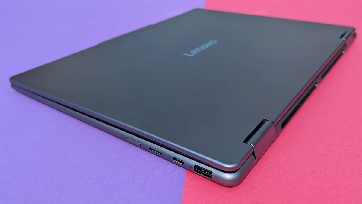 Lenovo Yoga 7i 2 in 1 16ILL10 12