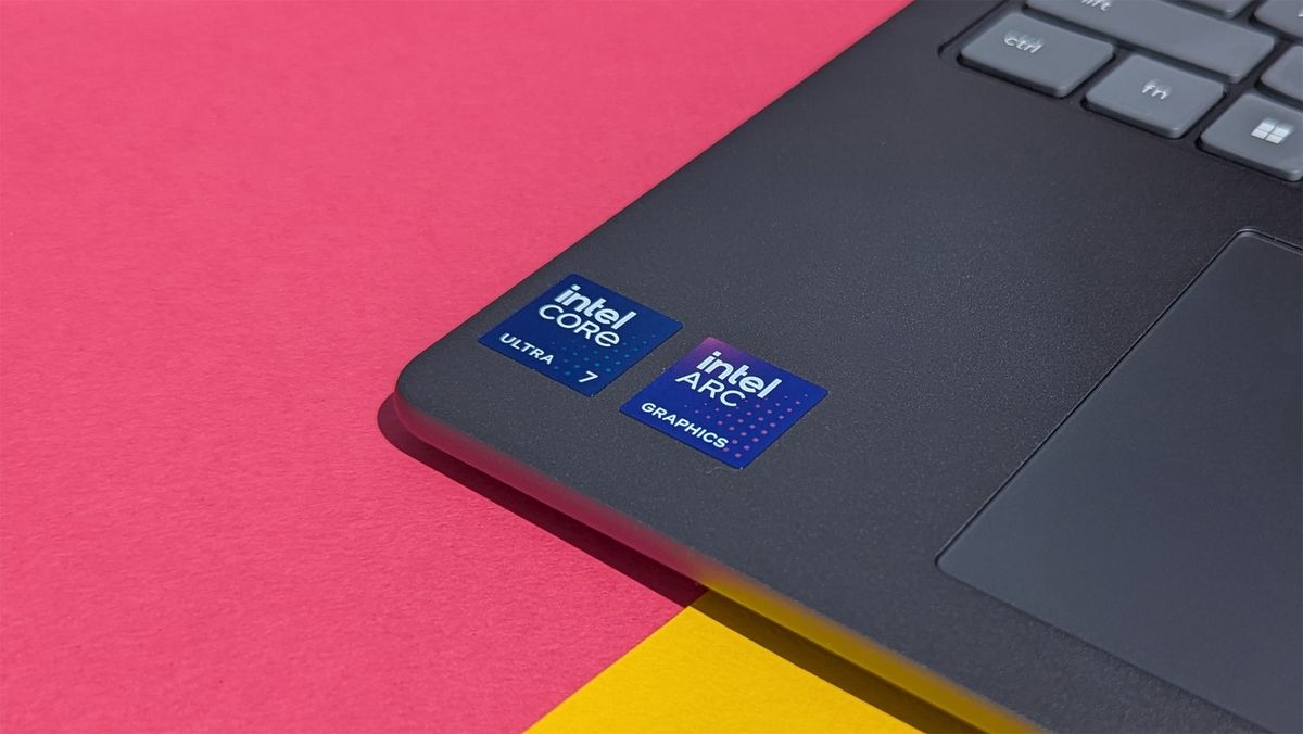 Lenovo Yoga 7i 2 in 1 16ILL10 2