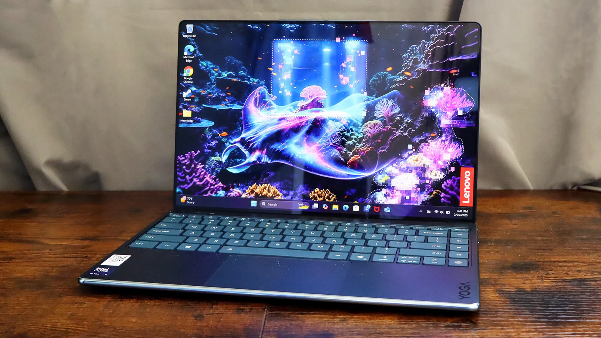 Top những chiếc laptop màn hình cảm ứng 2in1 tốt nhất năm 2025: Đâu là lựa chọn phù hợp? 9 Lenovo Yoga Slim 9i Gen 10