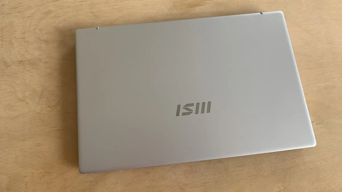 MSI Modern 15 B13MG 11